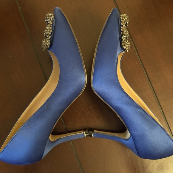 Manolo Blahnik Blue Satin Hangisi Crystal Buckle Pointed Toe Pumps - Picture 9 of 15